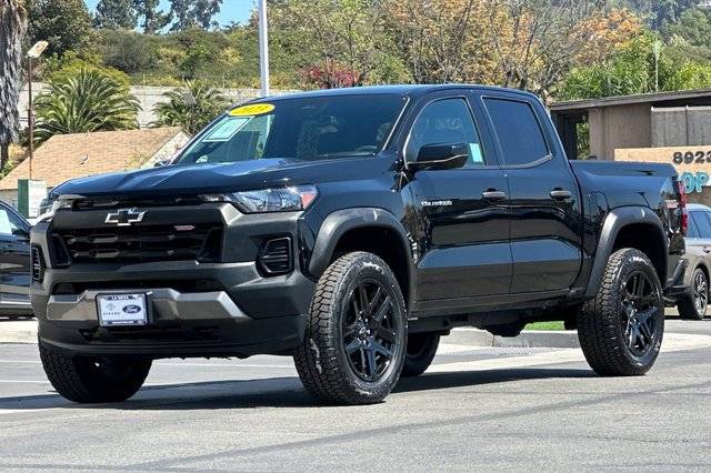 2023 Chevrolet Colorado 4WD Trail Boss 4WD photo