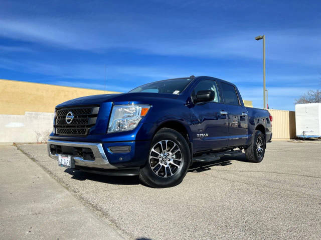 2021 Nissan Titan SV RWD photo