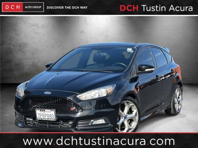 2016 Ford Focus ST FWD photo