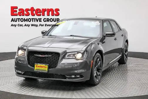 2023 Chrysler 300 300S RWD photo