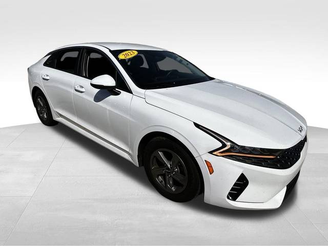 2023 Kia K5 LXS FWD photo