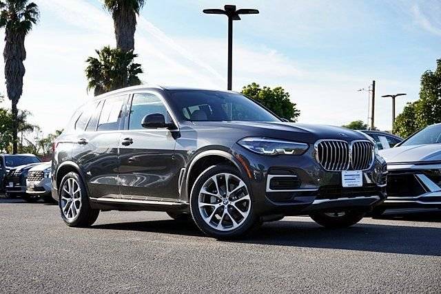 2023 BMW X5 xDrive40i AWD photo