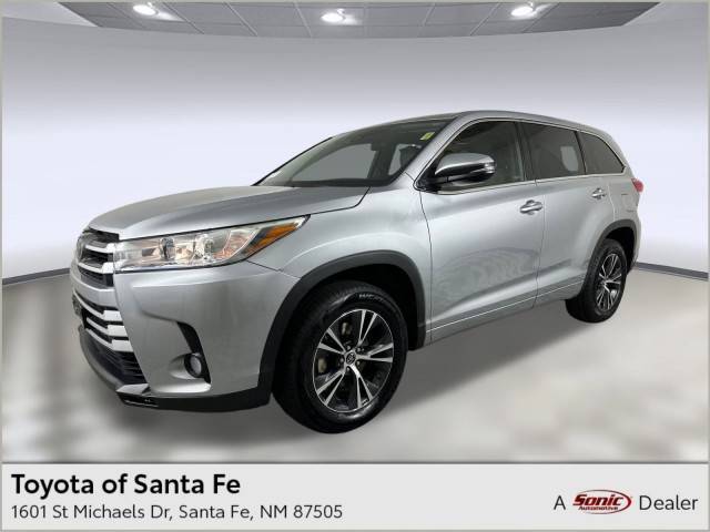 2018 Toyota Highlander LE Plus FWD photo