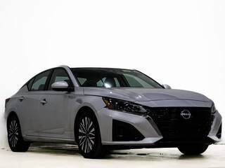 2023 Nissan Altima 2.5 SV FWD photo