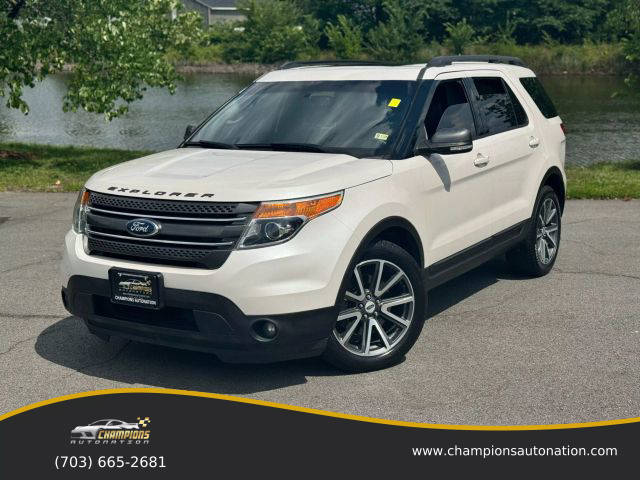 2015 Ford Explorer XLT FWD photo