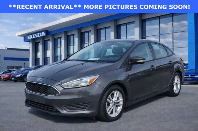 2015 Ford Focus SE FWD photo
