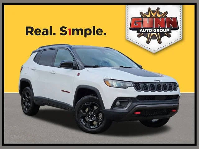 2023 Jeep Compass Trailhawk 4WD photo