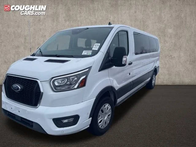 2023 Ford Transit Passenger Wagon XLT RWD photo
