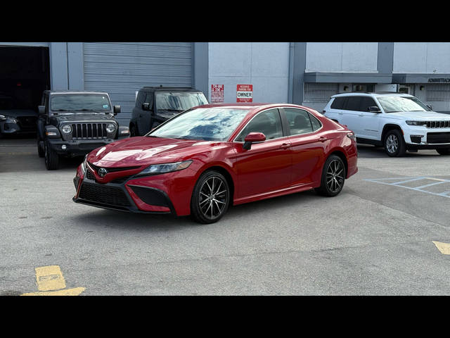 2022 Toyota Camry SE FWD photo