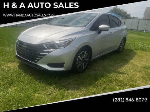 2023 Nissan Versa SV FWD photo