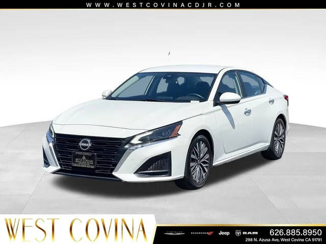2023 Nissan Altima 2.5 SV FWD photo