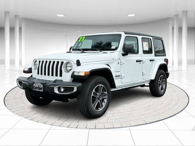 2023 Jeep Wrangler Unlimited Sahara 4WD photo