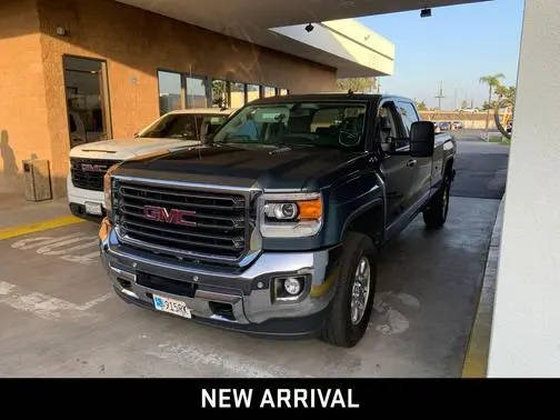 2015 GMC Sierra 2500HD SLT 4WD photo