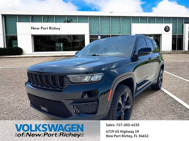 2023 Jeep Grand Cherokee Altitude 4WD photo