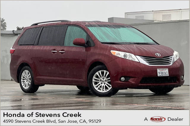 2015 Toyota Sienna XLE Premium FWD photo