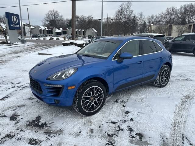 2016 Porsche Macan S AWD photo