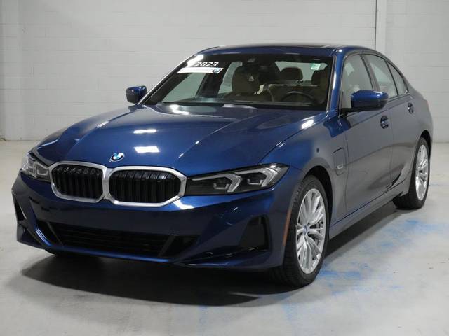 2023 BMW 3 Series 330e xDrive AWD photo
