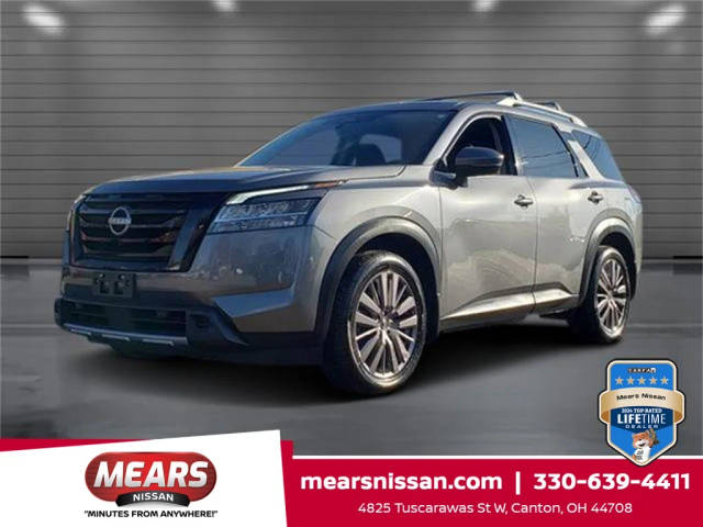 2023 Nissan Pathfinder SL 4WD photo