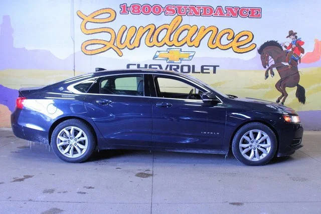 2017 Chevrolet Impala LT FWD photo