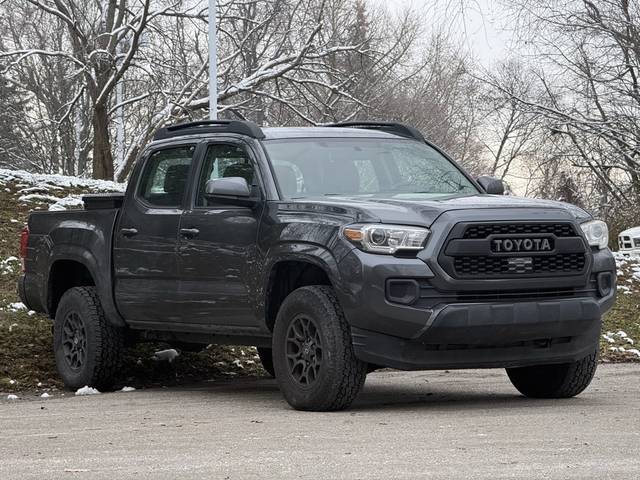 2016 Toyota Tacoma SR5 4WD photo