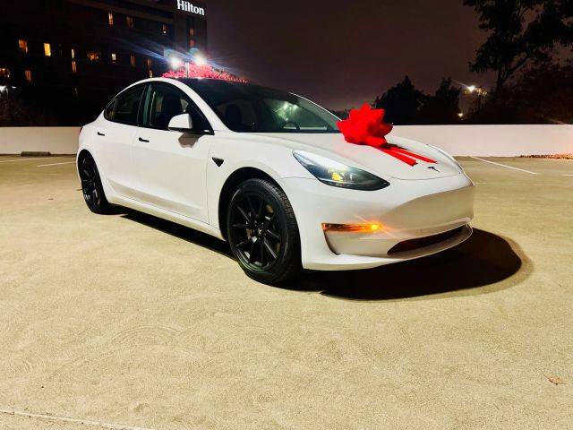 2021 Tesla Model 3 Standard Range Plus RWD photo