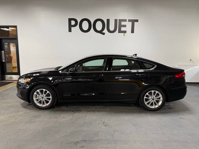 2020 Ford Fusion SE FWD photo