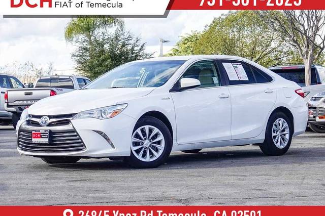 2017 Toyota Camry Hybrid LE FWD photo