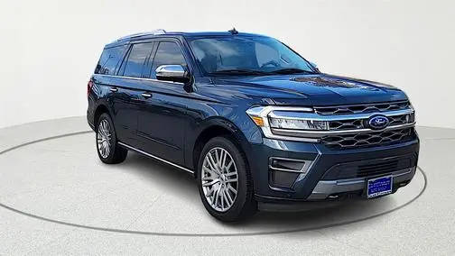 2022 Ford Expedition Platinum 4WD photo