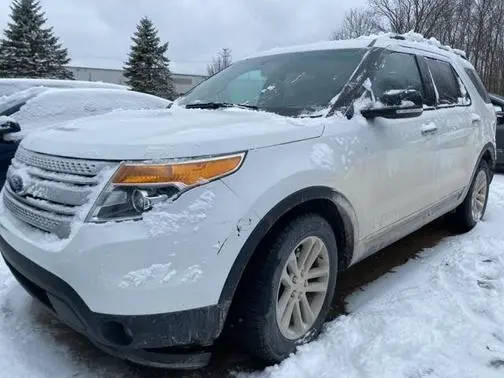 2015 Ford Explorer XLT FWD photo