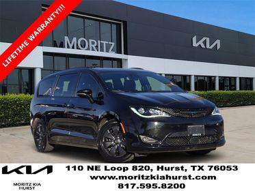 2020 Chrysler Pacifica Minivan Hybrid Limited FWD photo