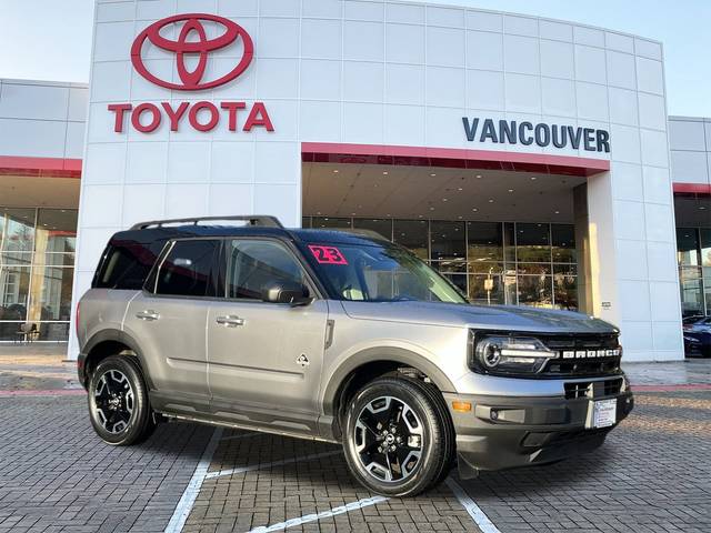 2023 Ford Bronco Sport Outer Banks 4WD photo
