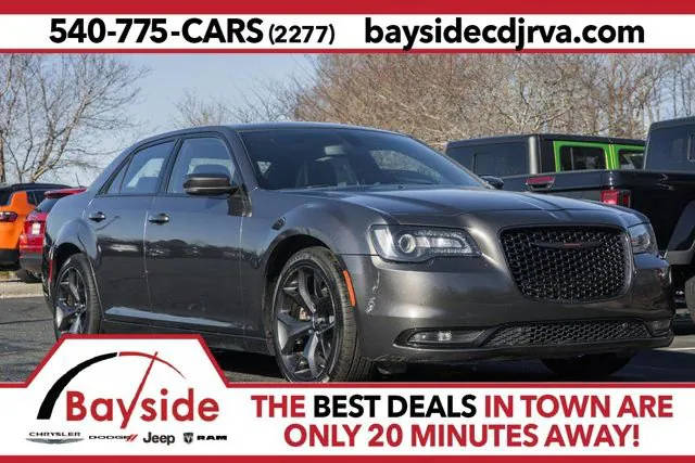 2023 Chrysler 300 300S RWD photo