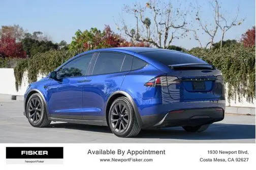 2023 Tesla Model X Standard Range AWD photo