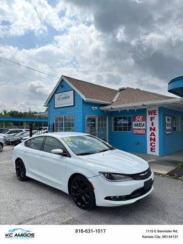 2015 Chrysler 200 S AWD photo