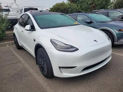 2021 Tesla Model Y Long Range AWD photo