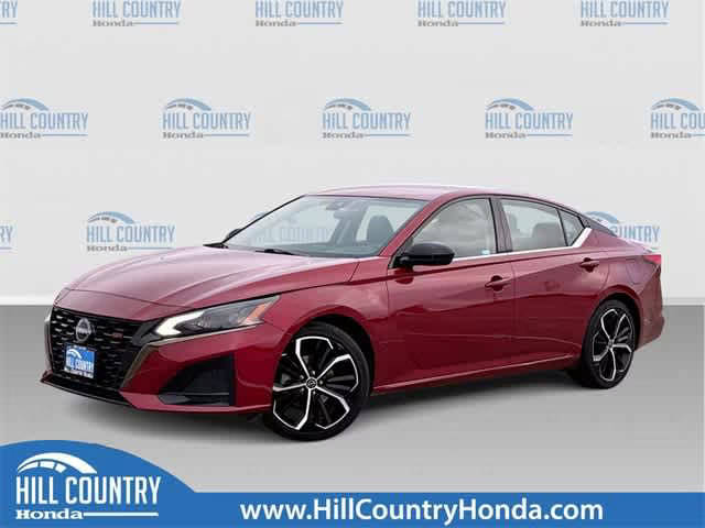 2023 Nissan Altima 2.5 SR FWD photo