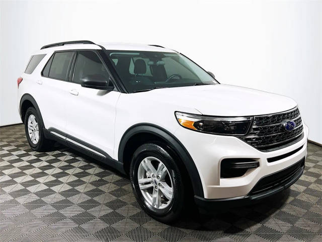 2022 Ford Explorer XLT 4WD photo
