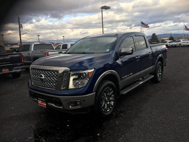 2018 Nissan Titan Platinum Reserve 4WD photo