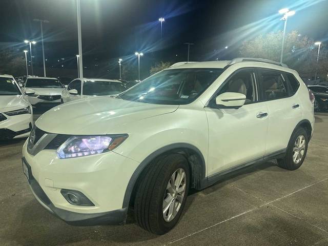 2016 Nissan Rogue SV FWD photo