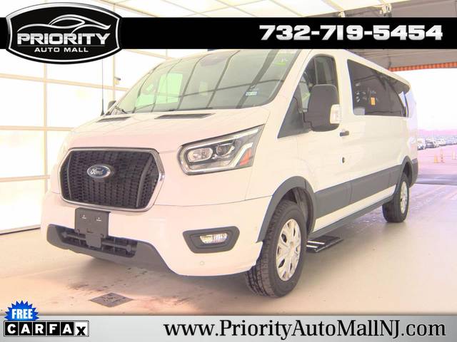 2023 Ford Transit Passenger Wagon XLT RWD photo