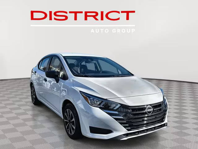 2023 Nissan Versa S FWD photo