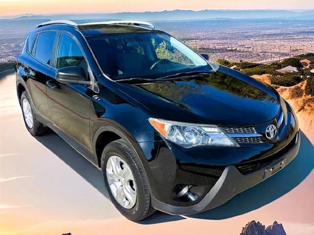 2015 Toyota RAV4 LE FWD photo
