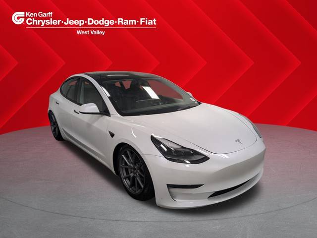 2023 Tesla Model 3 RWD photo