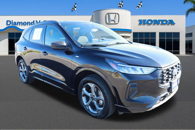 2023 Ford Escape ST-Line AWD photo