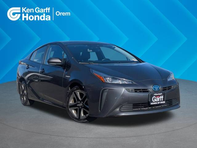 2019 Toyota Prius XLE FWD photo