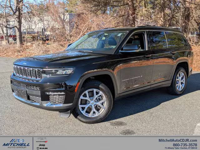2022 Jeep Grand Cherokee L Limited 4WD photo