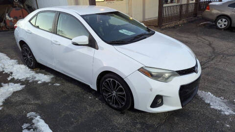 2016 Toyota Corolla FWD photo