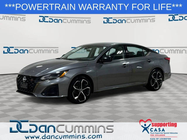 2023 Nissan Altima 2.5 SR FWD photo