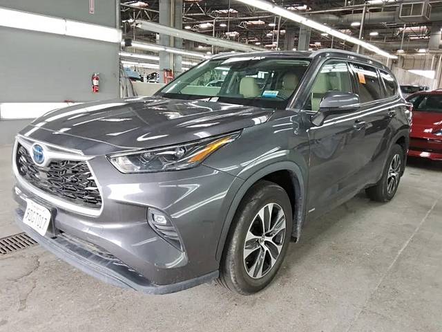 2022 Toyota Highlander  AWD photo