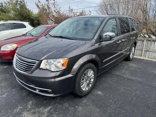 2015 Chrysler Town and Country Touring-L FWD photo